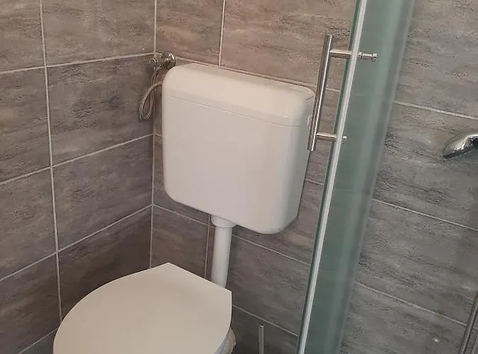 Διαμέρισμα Enis *